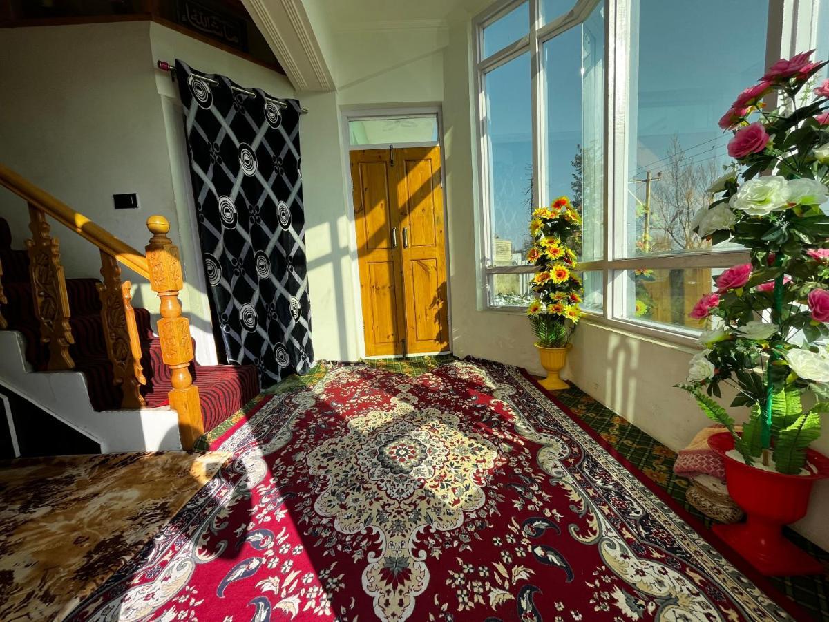 Everest Guest House Gulmarg Eksteriør bilde