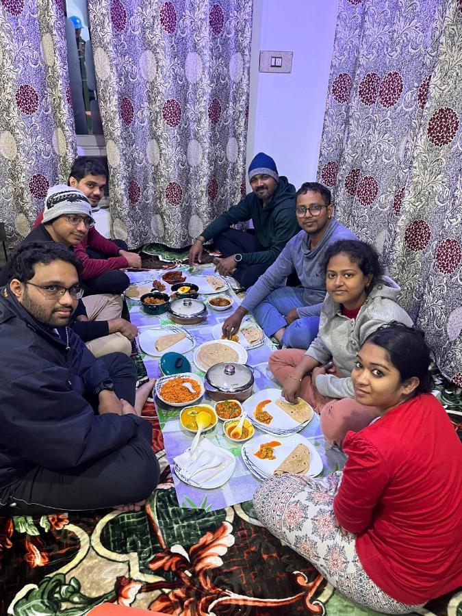 Everest Guest House Gulmarg Eksteriør bilde